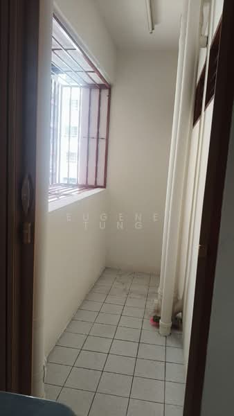 Pangsapuri untuk Dijual di Taman Pekaka Block 31 - Eugene Tung - Balcony - PropertyGuru.com.my