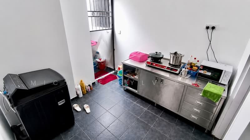 Rumah Kluster untuk Dijual di Kota Masai (Pasir Gudang) - Michele Sylvester - Kitchen - PropertyGuru.com.my