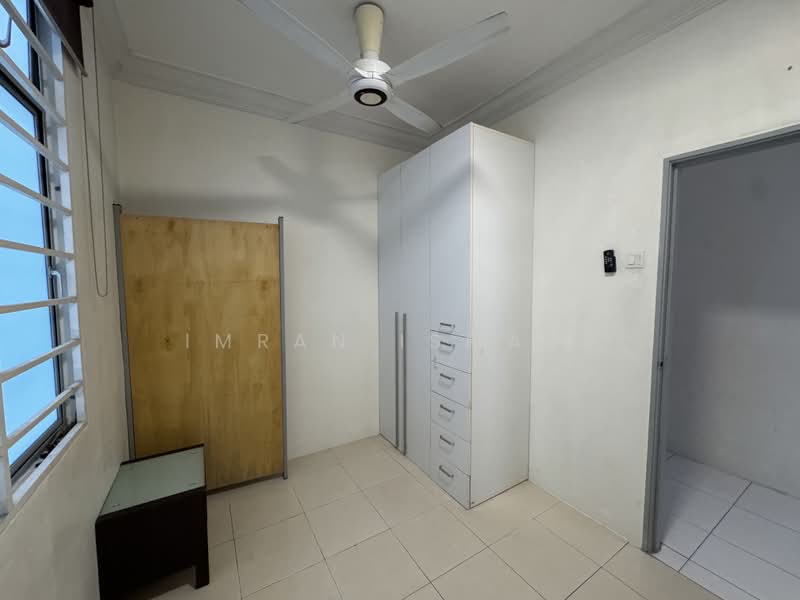 Pangsapuri untuk Disewa di Pangsapuri Anggun - Imran Ismadi - Bedroom - PropertyGuru.com.my