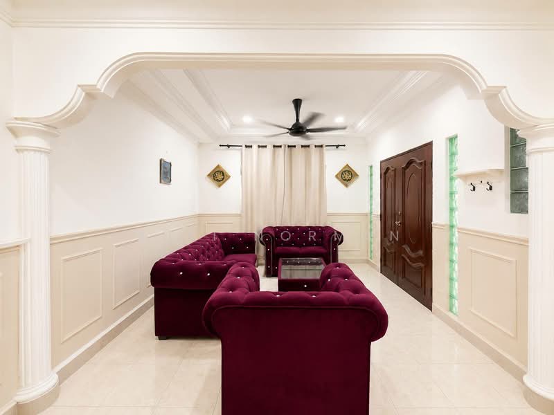 Rumah Teres 1 Tingkat untuk Dijual di Taman Rinting (Masai) - Sufi Norman - Living Room - PropertyGuru.com.my