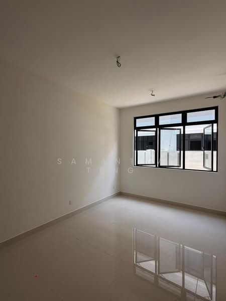 Semi-Detached House for Sale in Taman Sutera Utama (Skudai) - Samantha Teng - PropertyGuru.com.my