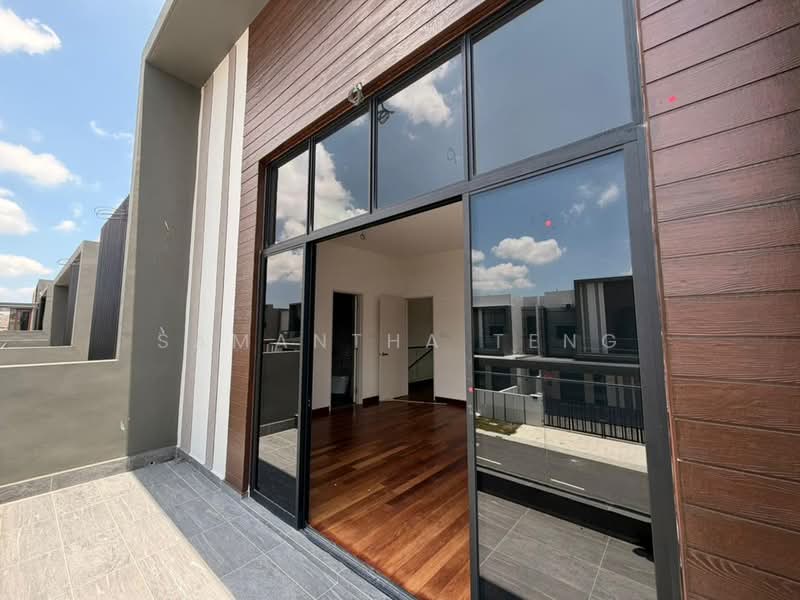 Semi-Detached House for Sale in Taman Sutera Utama (Skudai) - Samantha Teng - PropertyGuru.com.my
