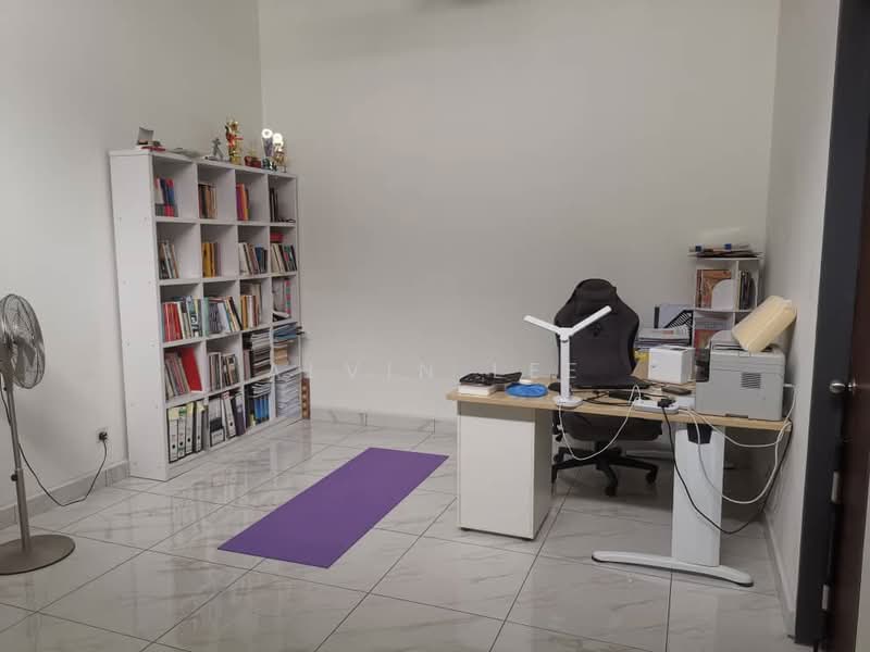 Rumah Teres untuk Dijual di Kajang East (Semenyih) - Alvin Lee - Study - PropertyGuru.com.my