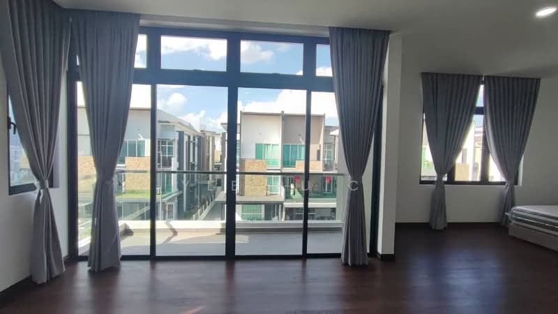 Rumah Berkembar untuk Dijual di Taman Nusa Sentral (Iskandar Puteri (Nusajaya)) - Yee Ru C - View - PropertyGuru.com.my