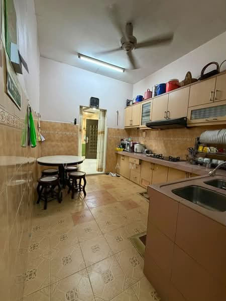 Semi-Detached House for Sale in Bandar Country Homes (Rawang) - Vikram . - Kitchen - PropertyGuru.com.my