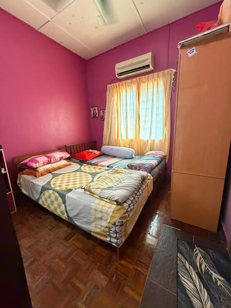 Semi-Detached House for Sale in Bandar Country Homes (Rawang) - Vikram . - Bedroom - PropertyGuru.com.my