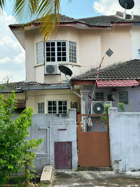 Semi-Detached House for Sale in Bandar Country Homes (Rawang) - Vikram . - Exterior - PropertyGuru.com.my