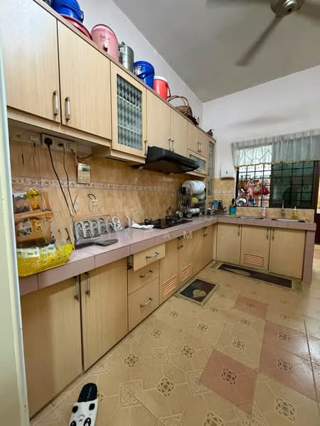 Semi-Detached House for Sale in Bandar Country Homes (Rawang) - Vikram . - Kitchen - PropertyGuru.com.my