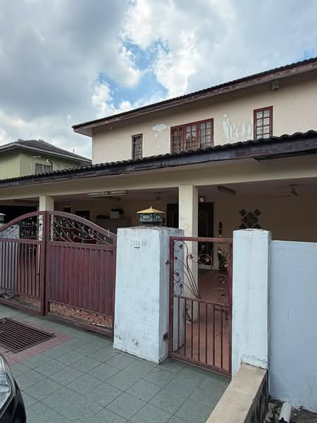 Semi-Detached House for Sale in Bandar Country Homes (Rawang) - Vikram . - Exterior - PropertyGuru.com.my