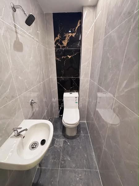 Rumah Teres 2 Tingkat untuk Dijual di Taman Anggerik (Tampoi) - Samantha Teng - PropertyGuru.com.my