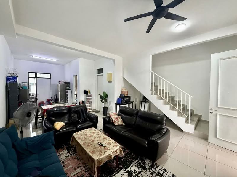 2-storey Terraced House for Sale in Taman Kota Masai (Pasir Gudang) - Azlina Muslim - Living Room - PropertyGuru.com.my