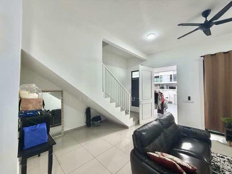 2-storey Terraced House for Sale in Taman Kota Masai (Pasir Gudang) - Azlina Muslim - Living Room - PropertyGuru.com.my