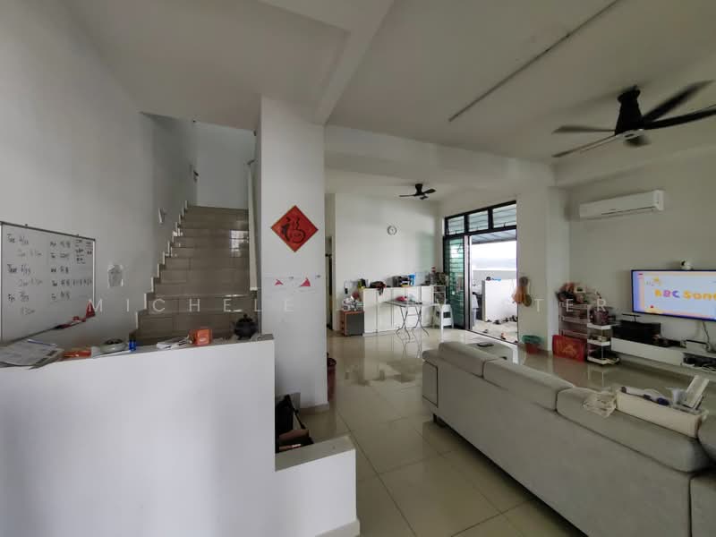 Rumah Kluster untuk Dijual di Kota Masai (Pasir Gudang) - Michele Sylvester - Living Room - PropertyGuru.com.my
