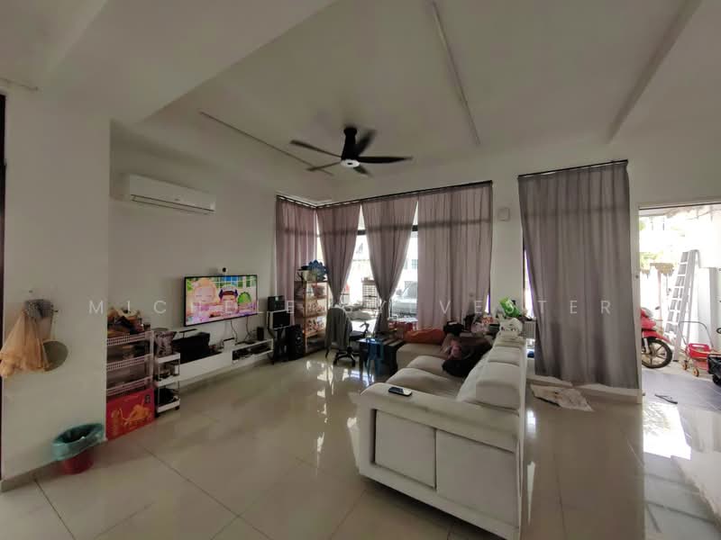Rumah Kluster untuk Dijual di Kota Masai (Pasir Gudang) - Michele Sylvester - Living Room - PropertyGuru.com.my