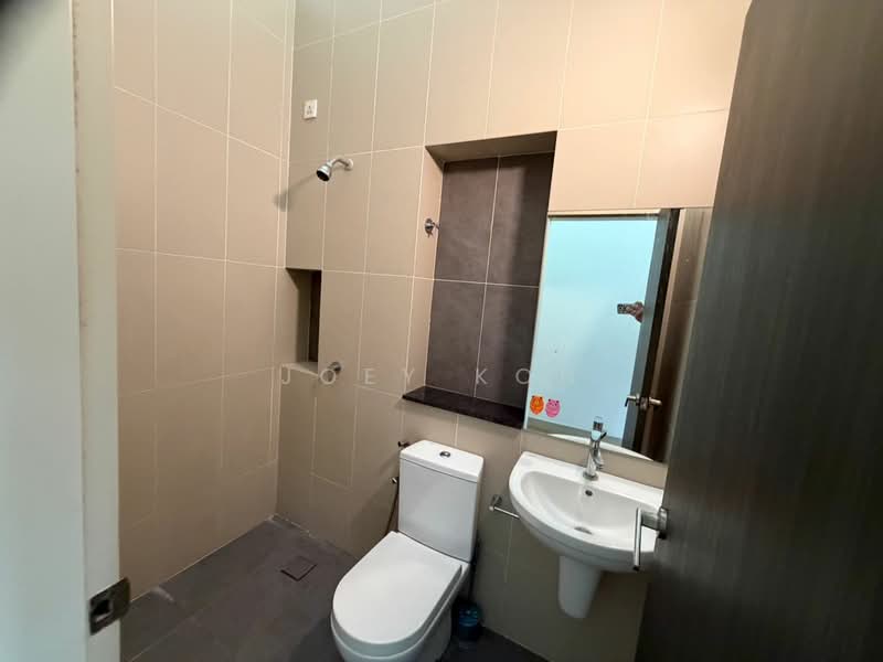 Rumah Teres 2 Tingkat untuk Disewa di Shah Alam (Selangor) - Joey Koh - Bathroom - PropertyGuru.com.my
