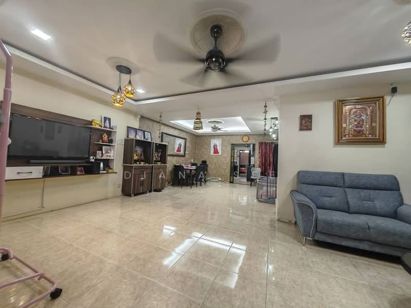 2-storey Terraced House for Sale in Taman Sri Sentosa (Klang) - Diana See - Living Room - PropertyGuru.com.my