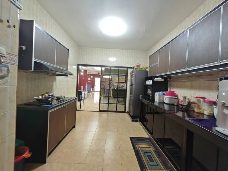 2-storey Terraced House for Sale in Taman Sri Sentosa (Klang) - Diana See - Kitchen - PropertyGuru.com.my