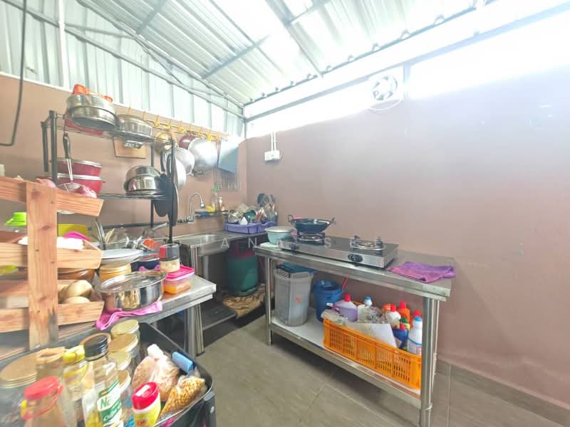 2-storey Terraced House for Sale in Taman Sri Sentosa (Klang) - Diana See - Kitchen - PropertyGuru.com.my