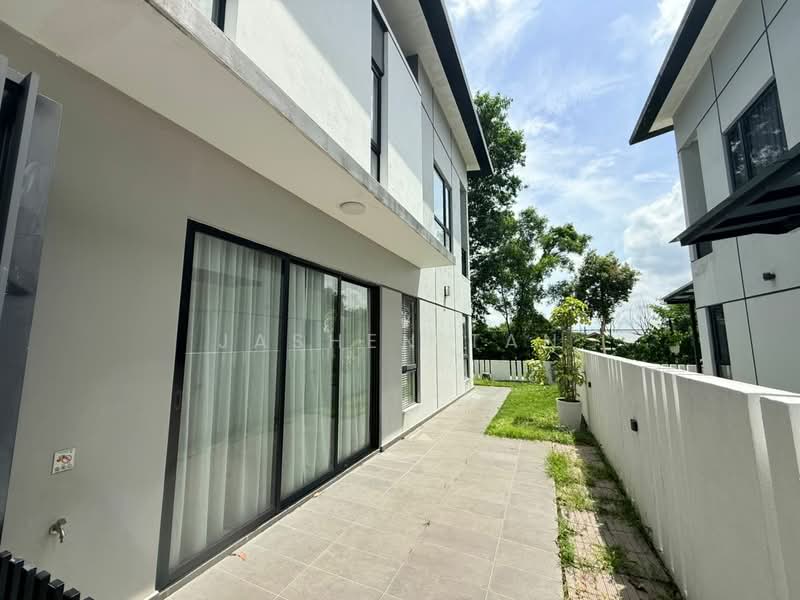 Rumah Berkembar untuk Dijual di Bandar Tropicana Aman (Telok Panglima Garang) - Jashen Tan - PropertyGuru.com.my