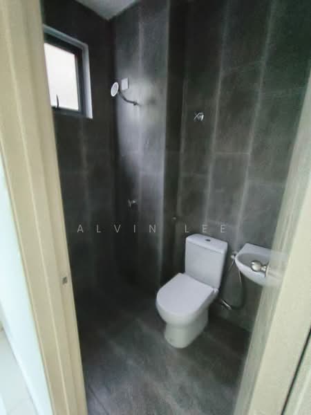 Rumah Teres 2 Tingkat untuk Dijual di Saujana Impian (Kajang) - Alvin Lee - Bathroom - PropertyGuru.com.my