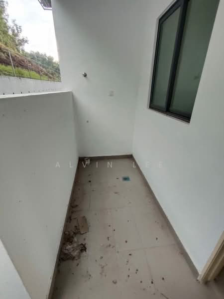 Rumah Teres 2 Tingkat untuk Dijual di Saujana Impian (Kajang) - Alvin Lee - Balcony - PropertyGuru.com.my