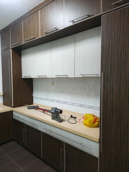Rumah Berkembar untuk Dijual di Taman Sutera (Johor Bahru) - Kevin Lee - Kitchen - PropertyGuru.com.my
