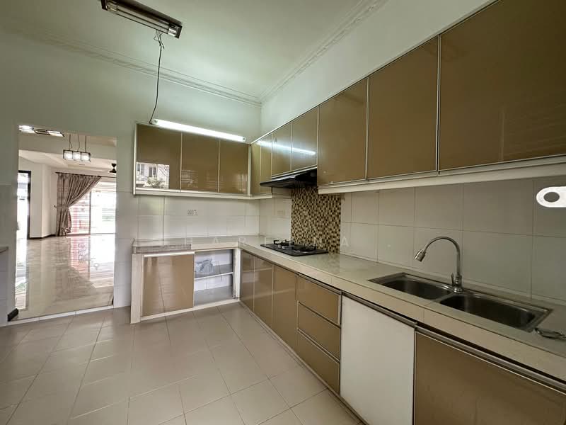 2-storey Terraced House for Sale in Alam Impian (Shah Alam) - Shareena . - Kitchen - PropertyGuru.com.my