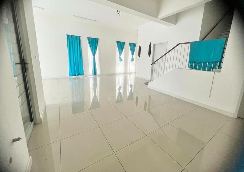 Townhouse for Rent in Kajang (Selangor) - JUMIDAH (JUE) - Living Room - PropertyGuru.com.my