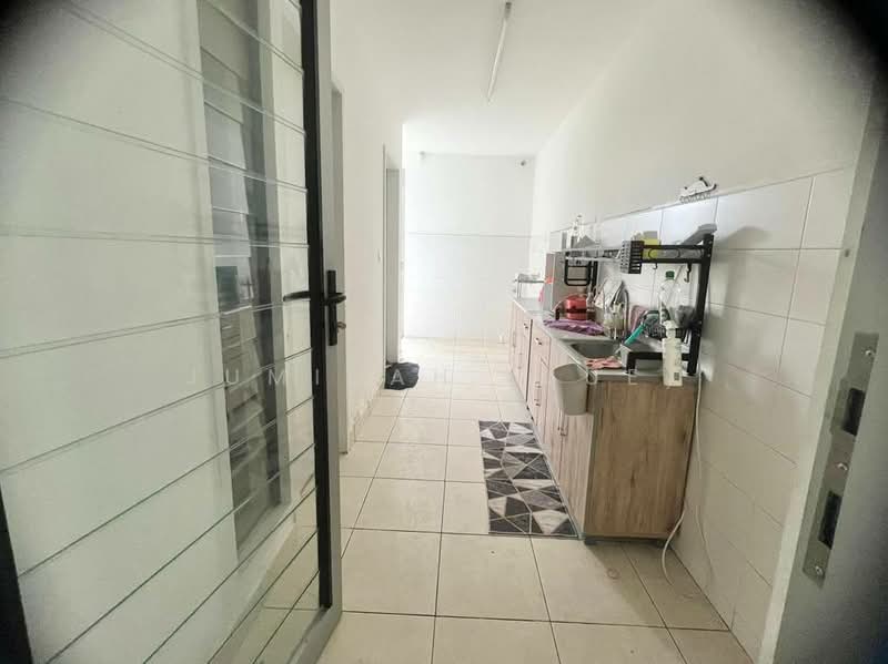 Townhouse for Rent in Kajang (Selangor) - JUMIDAH (JUE) - Kitchen - PropertyGuru.com.my
