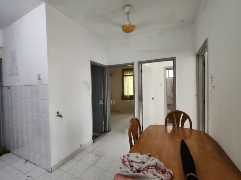 Apartment for Sale at Seri Kota - Ryan Sim - Dining Room - PropertyGuru.com.my