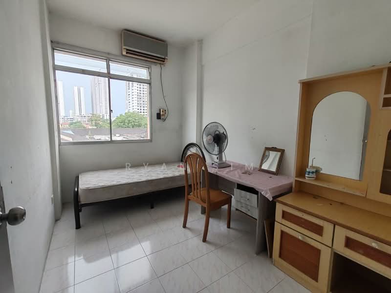 Apartment for Sale at Seri Kota - Ryan Sim - Bedroom - PropertyGuru.com.my