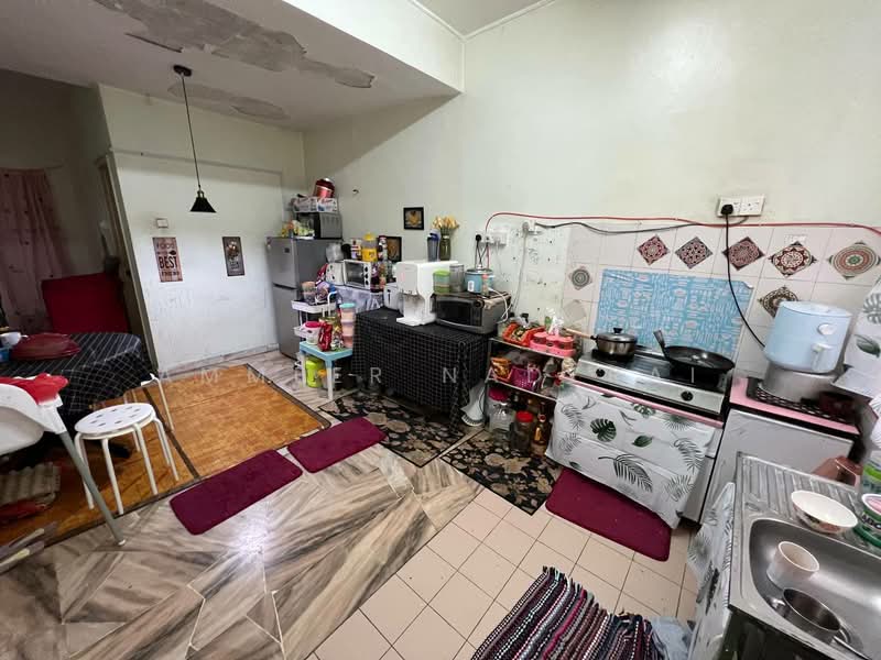 Rumah Teres 1 Tingkat untuk Dijual di Taman Desa Mewah (Semenyih) - Ammeer Nadzrai - Kitchen - PropertyGuru.com.my