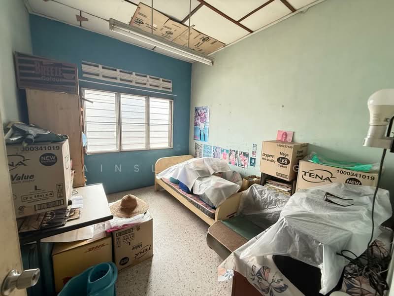 Semi-Detached House for Sale in Ipoh (Perak) - Ainsley Thong - Bedroom - PropertyGuru.com.my