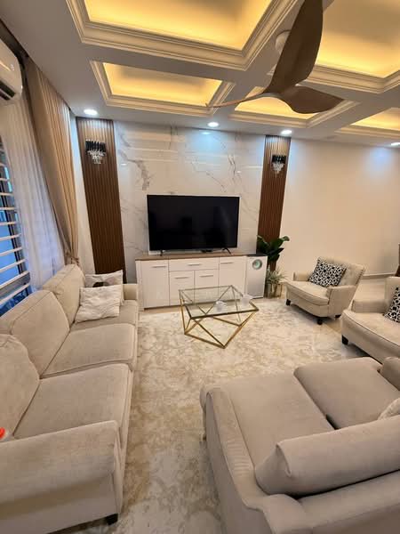 Terraced House for Rent in Rawang (Selangor) - Vikram . - Living Room - PropertyGuru.com.my