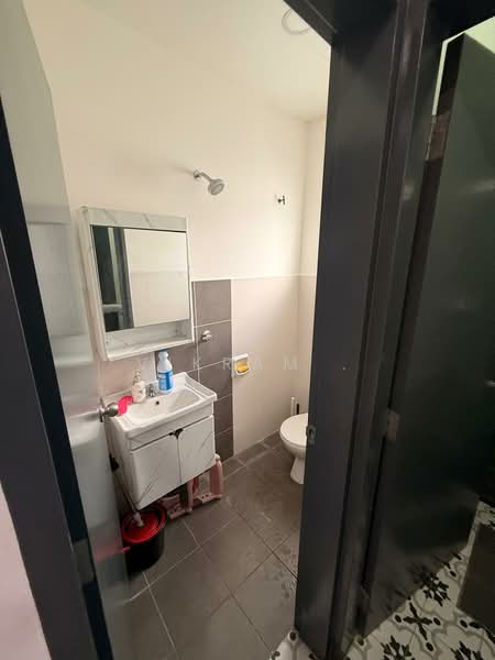 Terraced House for Rent in Rawang (Selangor) - Vikram . - Bathroom - PropertyGuru.com.my
