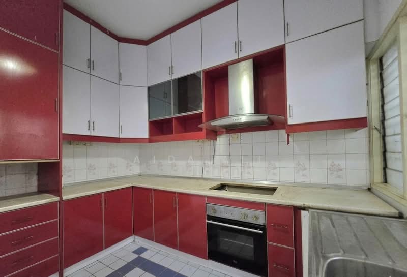 Rumah Teres 2 Tingkat untuk Dijual di Shah Alam (Selangor) - Aida Ali - Kitchen - PropertyGuru.com.my