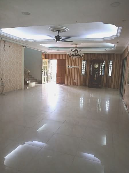 Rumah Banglo untuk Disewa di Sungai Buloh (Selangor) - Leia Lian - Living Room - PropertyGuru.com.my