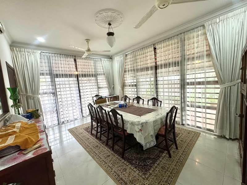 Bungalow for Sale in Kampung Tunku (Petaling Jaya) - Ammeer Nadzrai - Dining Room - PropertyGuru.com.my