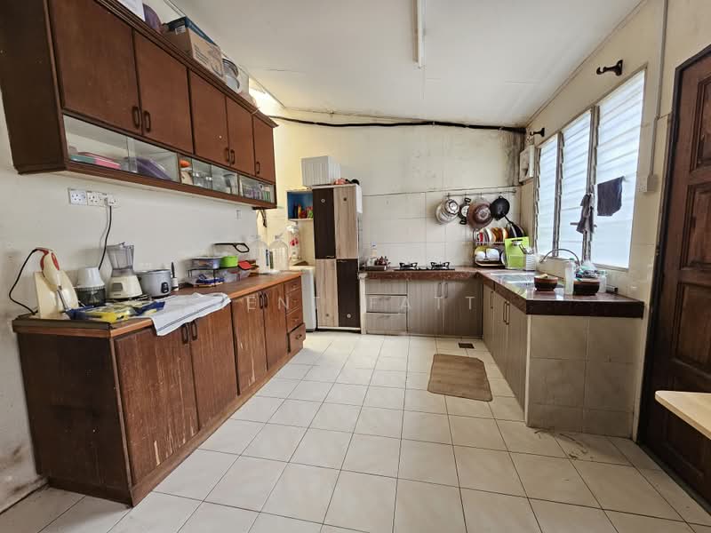 1-storey Terraced House for Sale in Taman Cheras Jaya (Cheras) - Kent Fatt - Kitchen - PropertyGuru.com.my
