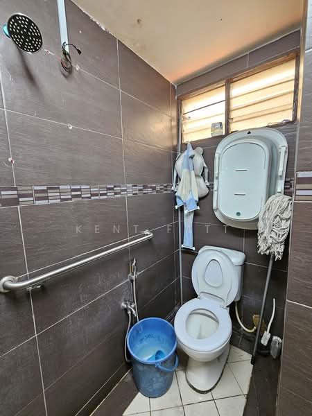 1-storey Terraced House for Sale in Taman Cheras Jaya (Cheras) - Kent Fatt - Bathroom - PropertyGuru.com.my