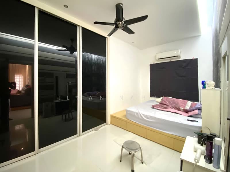 1-storey Terraced House for Sale in Bandar Kinrara Seksyen 1 (Bandar Kinrara) - Ilman Nahri - Bedroom - PropertyGuru.com.my