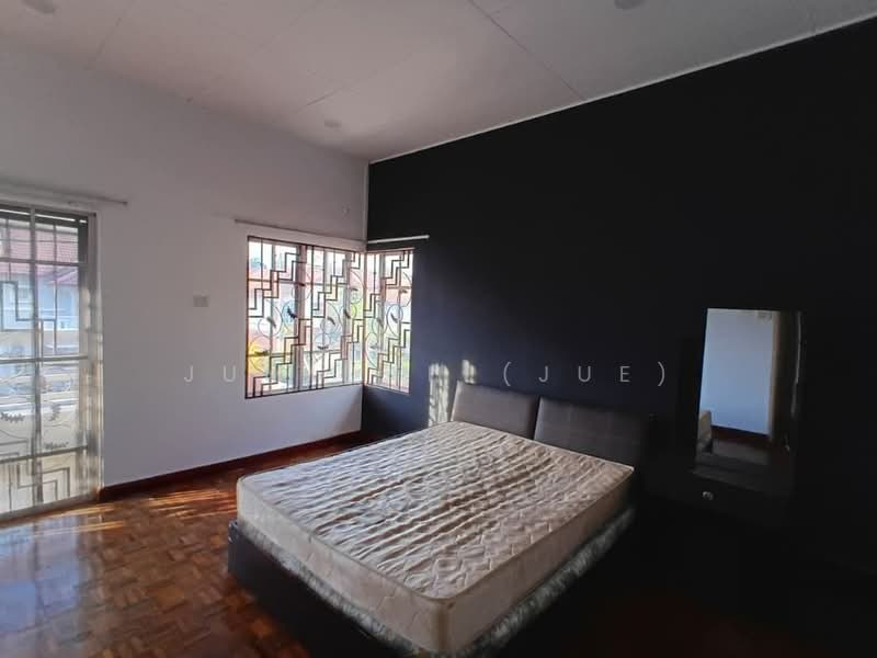 Rumah Berkembar untuk Disewa di Bukit Mahkota (Bangi) - JUMIDAH (JUE) - Bedroom - PropertyGuru.com.my