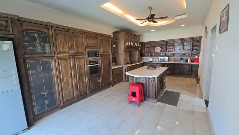 Bungalow for Sale in Bandar Putra Permai (Seri Kembangan) - Kimmy Chua - Kitchen - PropertyGuru.com.my