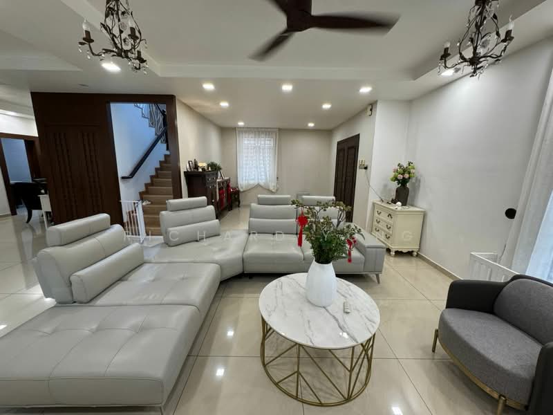 Link Bungalow for Sale in Taman Mount Austin (Tebrau) - Richard Yong - Living Room - PropertyGuru.com.my