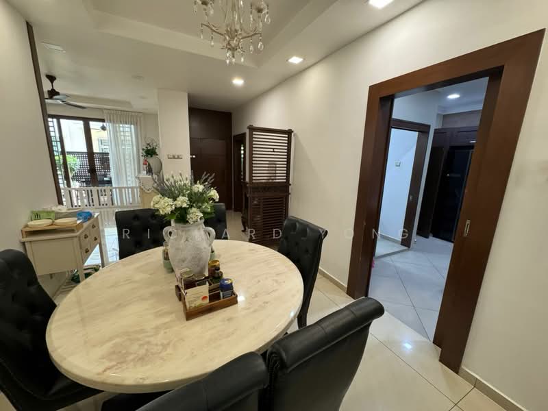 Link Bungalow for Sale in Taman Mount Austin (Tebrau) - Richard Yong - Dining Room - PropertyGuru.com.my