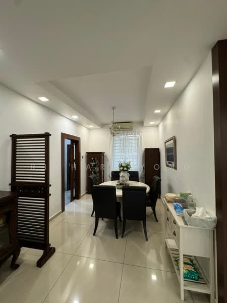 Link Bungalow for Sale in Taman Mount Austin (Tebrau) - Richard Yong - Dining Room - PropertyGuru.com.my