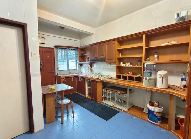 Rumah Teres 2 Tingkat untuk Dijual di Shah Alam (Selangor) - Aida Ali - Kitchen - PropertyGuru.com.my