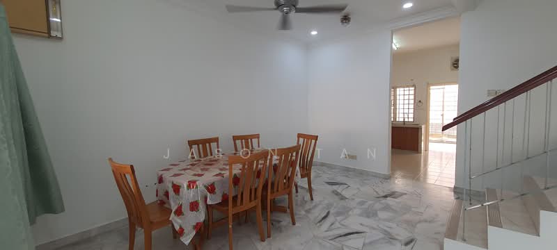 Rumah Teres 2 Tingkat untuk Dijual di Taman Putra Permai (Seri Kembangan) - Jason Tan - Dining Room - PropertyGuru.com.my