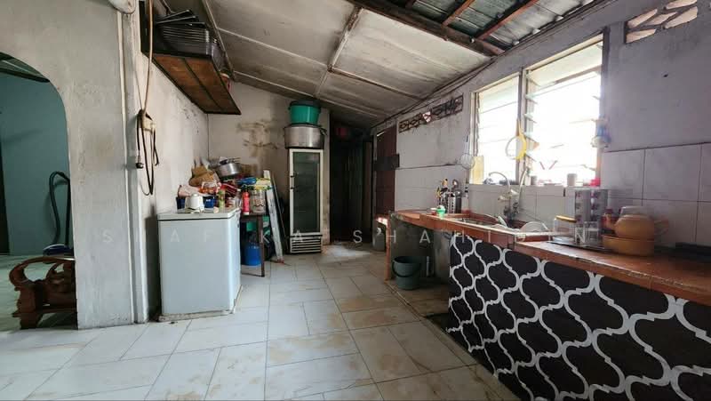 1-storey Terraced House for Sale in Seksyen 24 (Shah Alam) - Shafika Shahidin - Kitchen - PropertyGuru.com.my