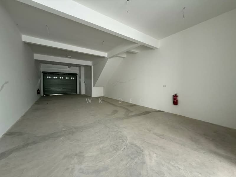 Shop / Office for Rent in Taman Banang Jaya (Batu Pahat) - WK Dee - Interior - PropertyGuru.com.my